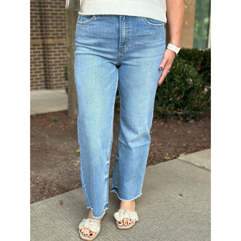 Vervet Olivia Super High Rise Crop Wide Leg Jeans - Light Wash