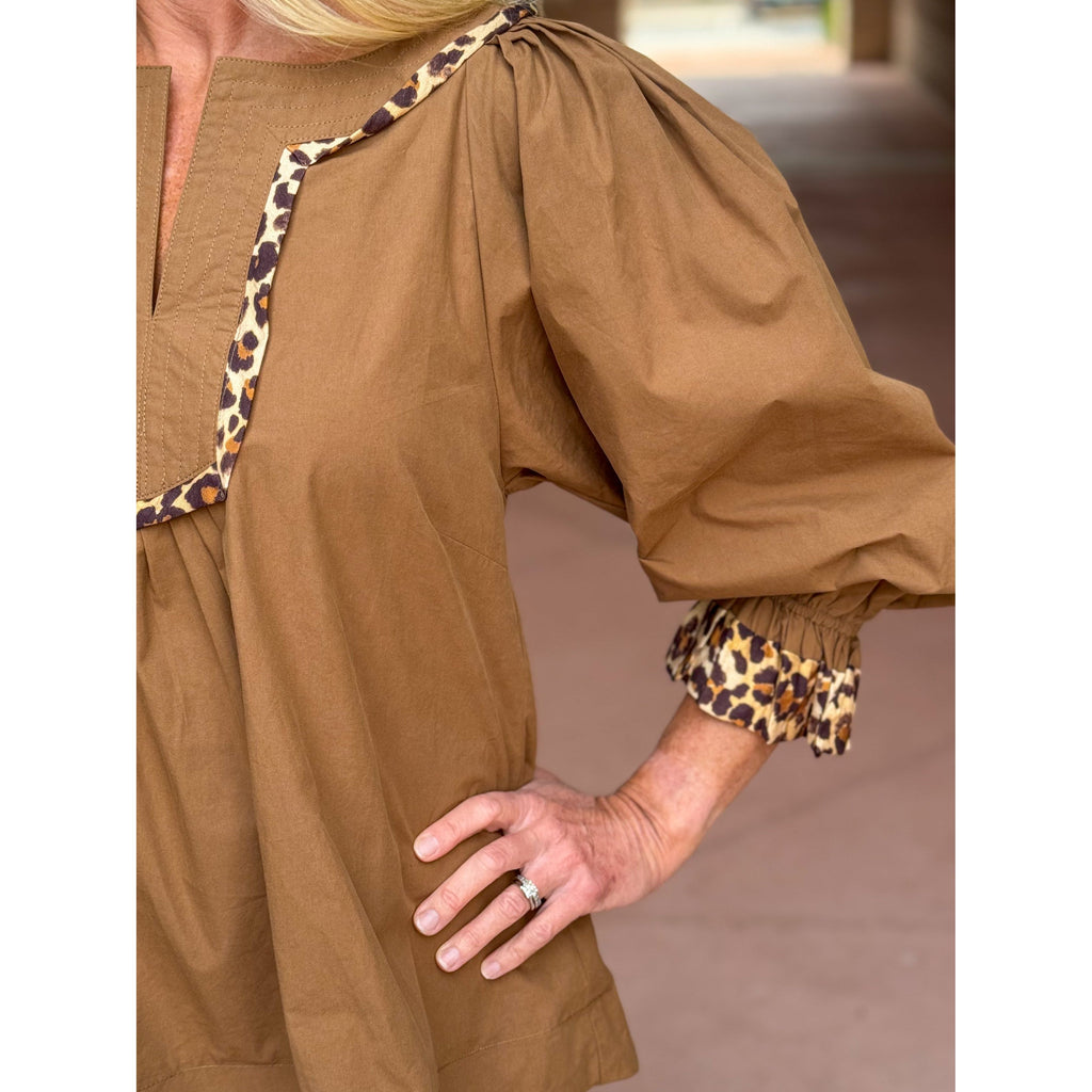 Amanda Leopard Trim Top - Mocha