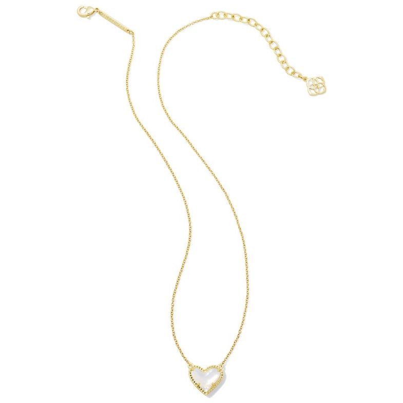KENDRA SCOTT ARI HEART SHORT PENDANT NECKLACE GOLD IVORY MOTHER OF PEARL