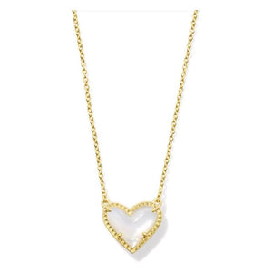 KENDRA SCOTT ARI HEART SHORT PENDANT NECKLACE GOLD IVORY MOTHER OF PEARL
