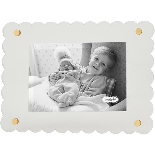Clear Scalloped Acrylic Frame