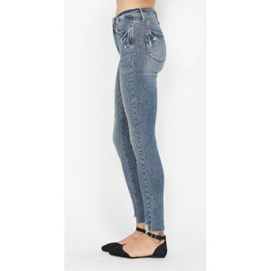 Judy Blue Mid-Rise Skinny w/ Handsand Medium Wash