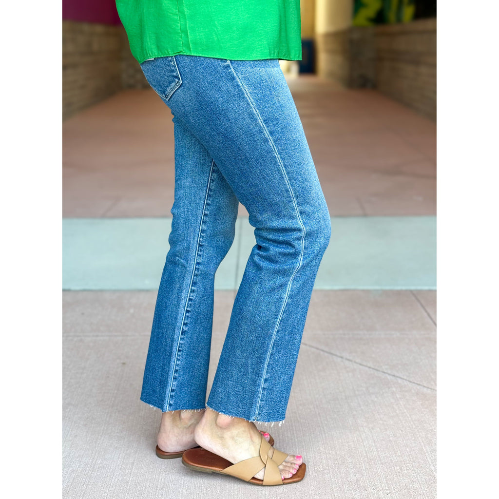 Vervet Carlene Mid Rise Crop Slim Straight Jeans - Midnight in Paris