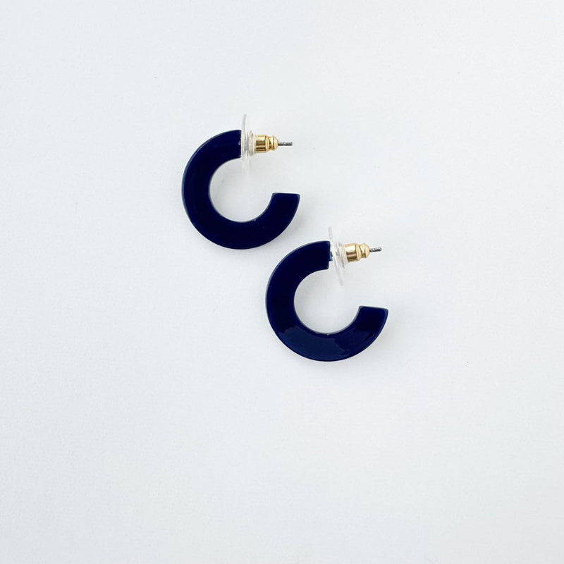 Michelle McDowell Small Acrylic Hoop Earrings - Navy